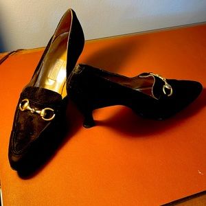 Gently used Black suede Heels